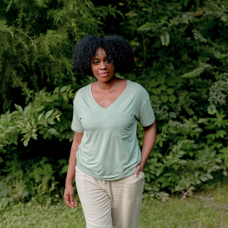 Women’s Relaxed Fit V-Neck in Thyme